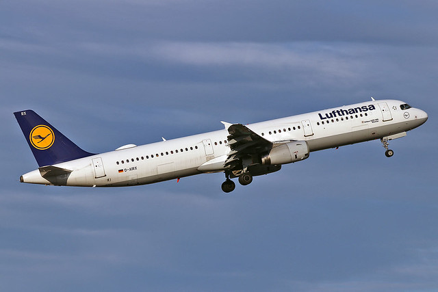 D-AIRX Airbus A.321-131 Lufthansa Named Weimar AGP 21-10-19