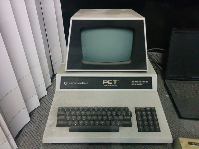 Old Commodore PET #toronto #dundasstreetwest #thejunction #commodore #commodorepet #personalcomputer #latergram
