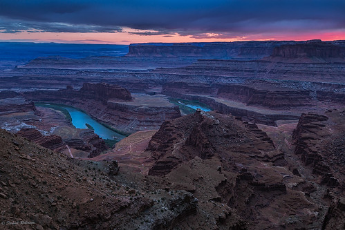 adobelightroomcc adobebridgecc adobephotoshopcc2017 canoneos6d canonef1635mmf28liiusmlens cokinzprofilterholder leefilter9nd deadhorsepointstatepark utah coloradoriver clouds canyon nature sunset