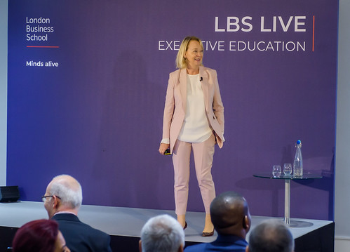 20-LBS LIVE Keynote Speech-Lynda Grattan-20