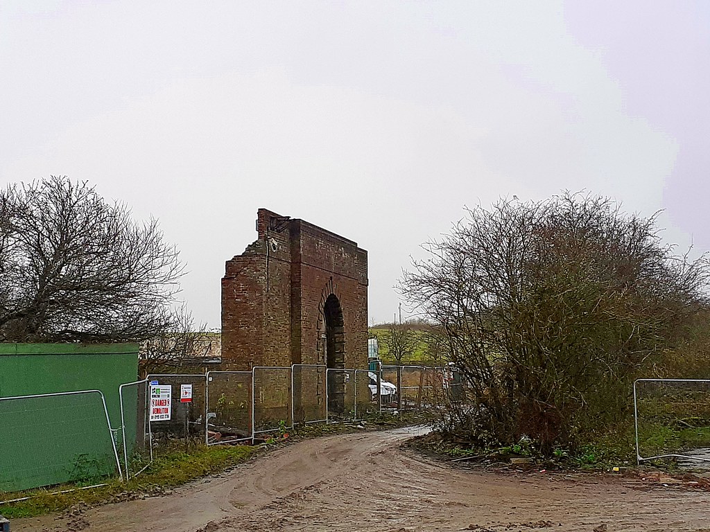 Houlton-Rugby Radio Station Remains | Saxon Sky | Flickr