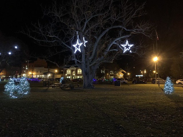 Christmas near Port Hope town hall , November 30 is our 39th anniversary year , this day we arrived in Canada ! Martin’s photograph . Port Hope , Ontario , Canada , November 30. 2019 Wishing you all a Very Happy Holidays or Christmas & Happy New Year !!