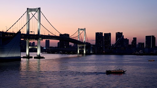 daiba 台場 tokyo 東京 evening sunset goldenhour rainbowbridge water landscape seascape cityscape silhouette skyline boat clearsky nikon z6