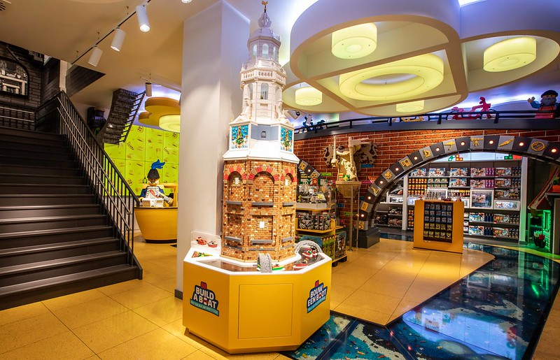 At LEGO Amsterdam Store - BricksFanz