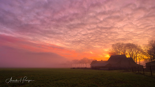 gierenplas mist kleur landschaplandschapsfotografie lucht natuur sunset wolken zonsondergang
