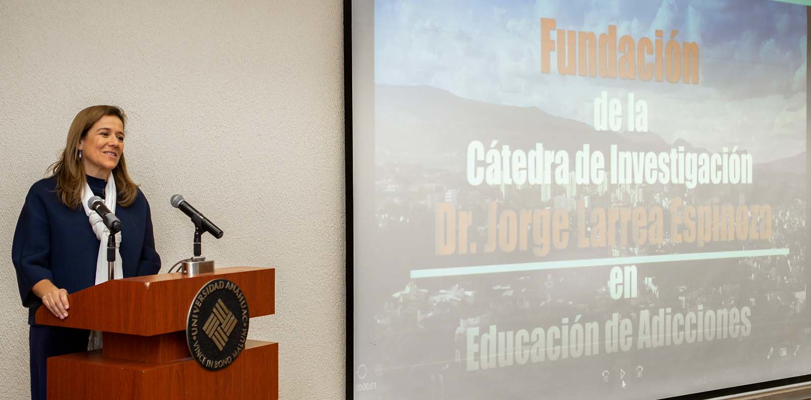Firma Cátedra de Investigación Dr. Jorge Larrea Espinosa en Educación en Adicciones