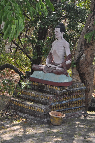buddhism wat temple thailand isaan esarn wangsaeng chonnabot khonkaen