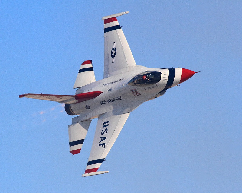 IMG_3846 USAF Thunderbirds Sneak Pass