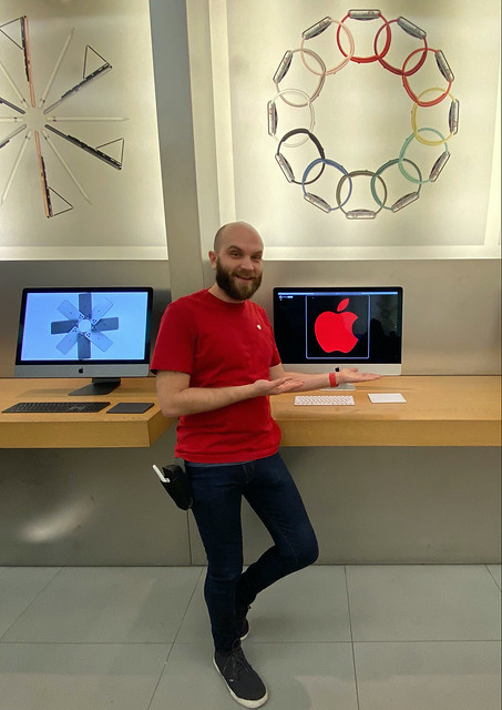 Josh, The Philadelphia Apple Store Rep