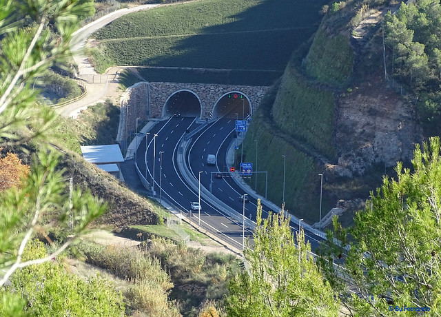 Vallirana - Túnel de la B-04 -01- (30-11-2019)