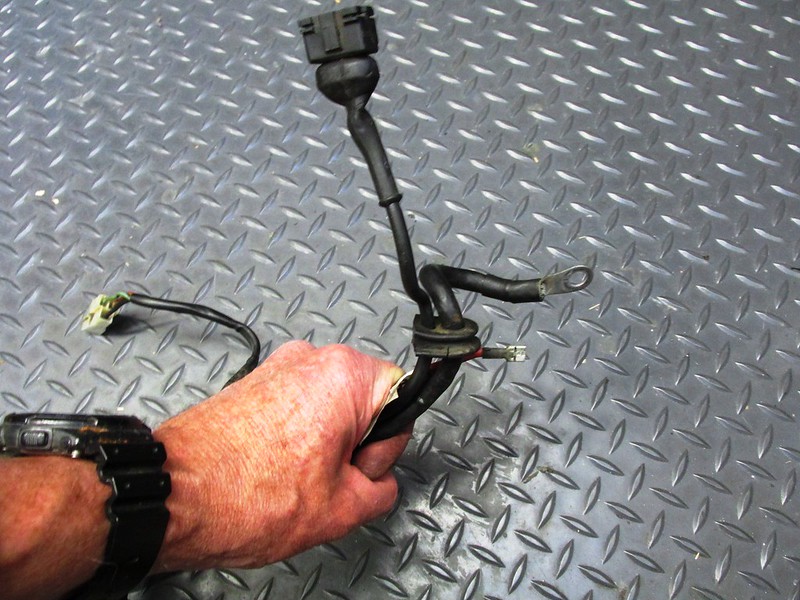 Ignition Control Unit Sub-harness & (+) Battery Cable Bundle Grommet