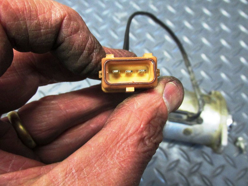 Ignition Sensor Plug Detail