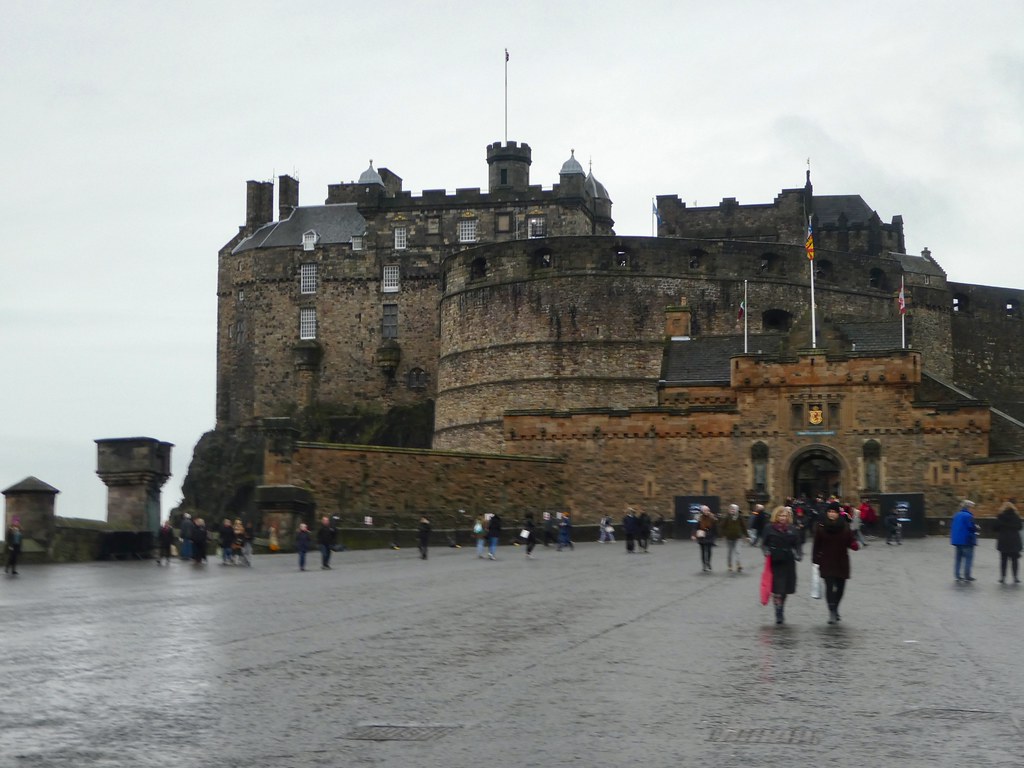 Day 2. Exploring Edinburgh's Royal Mile – Love Travelling Blog