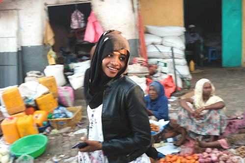 streetphotography ethiopia harar éthiopie africa street sunset people girl women market muslim crowd streetportrait