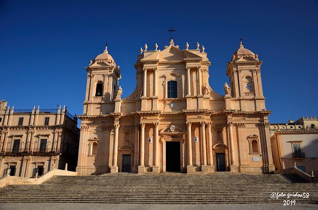 Noto (SR), la facciata della Cattedrale di San Nicolò (