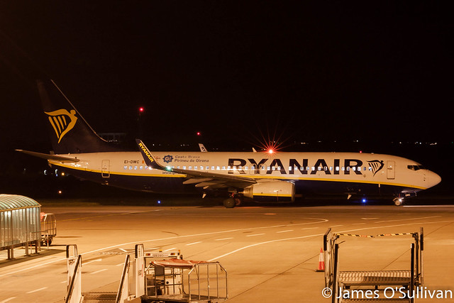 Ryanair Boeing 737-800 EI-DWC