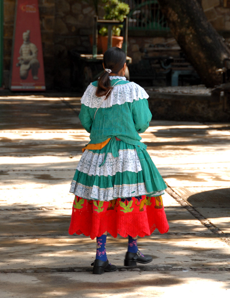 Mujer Mazahua Woman Zitacuaro Michoacan | Mazahua woman from… | Flickr