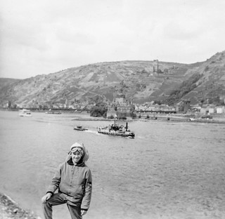 1962 Karlheinz am Rhein bei Kaub auf dem Rückweg von Ilbenstadt