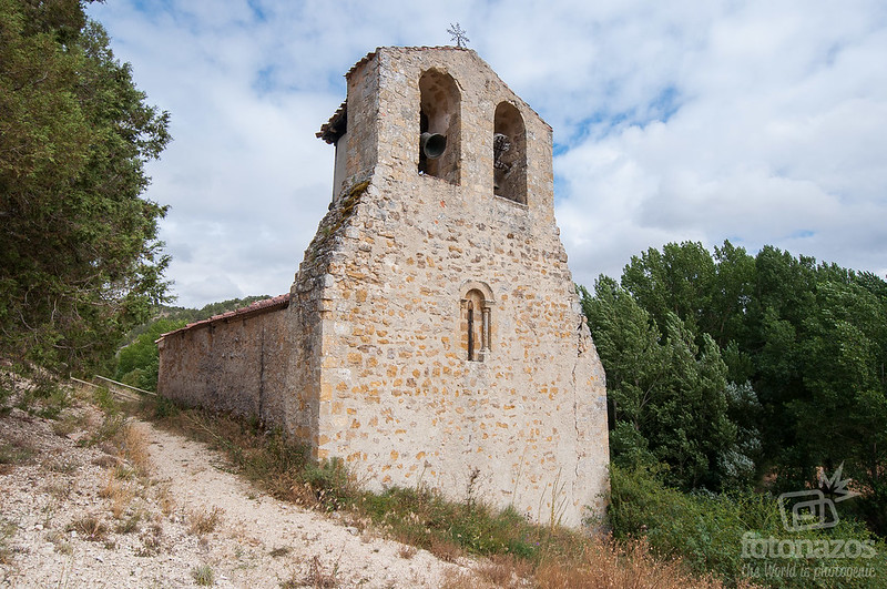 La Ermita de la Virgen del Valle cerca de la Fuentona de Muriel