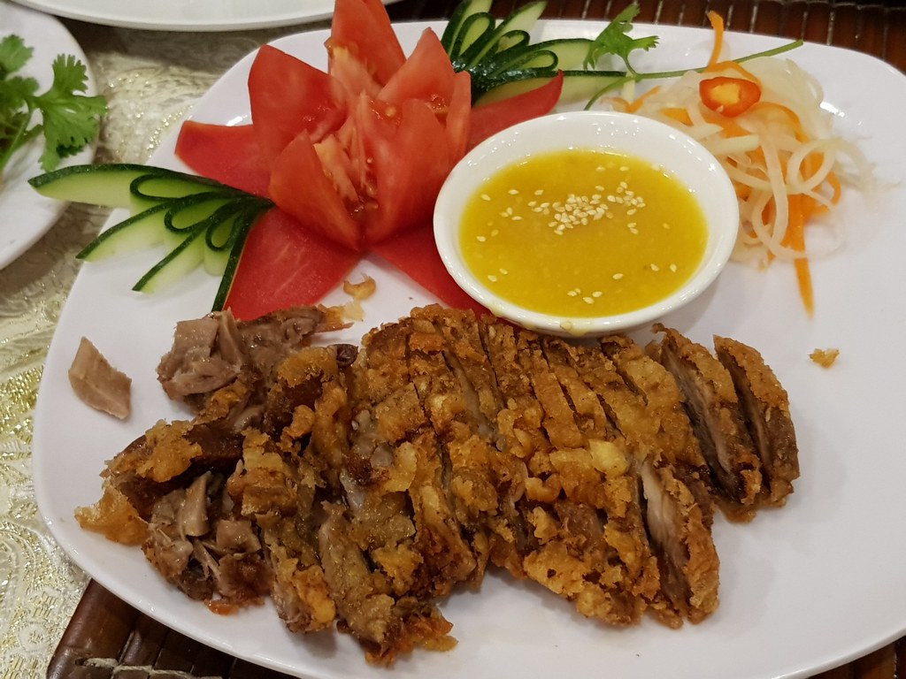 Day 3: Dinner at Banana Flower Restaurant @ Thien Hui, Vietnam