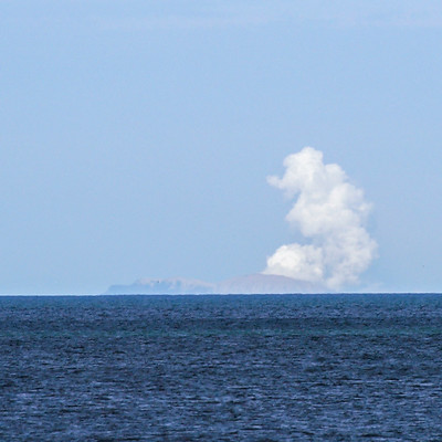 White Island erupts