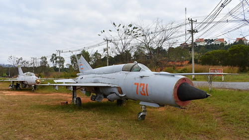 phonsavan laos airbase airport xieng khouang air base aircraft aviation lao stored wrecks relics wr mikoyangurevich mig21bis cn n75094883 force serial 731 ia instructional airframe