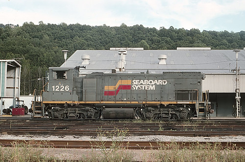 CSX MP15T 1226 (built as SBD 1226 in 1985) at Chattenooga,… | Flickr
