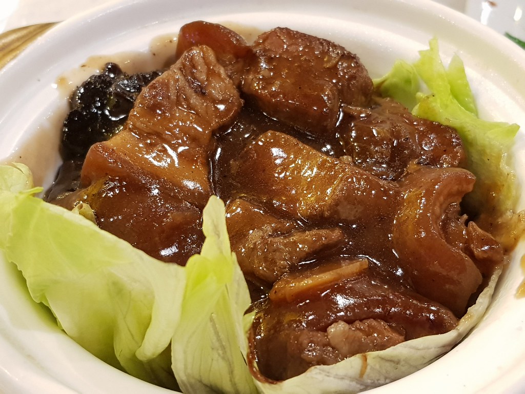 瓦煲木耳猪肉+青菜+白饭 Claypot Black Fungus Pork+Vege+Rice rm$15.80 (7/10) @ 天圆香煲 Tian Yuan Claypot Summit USJ1