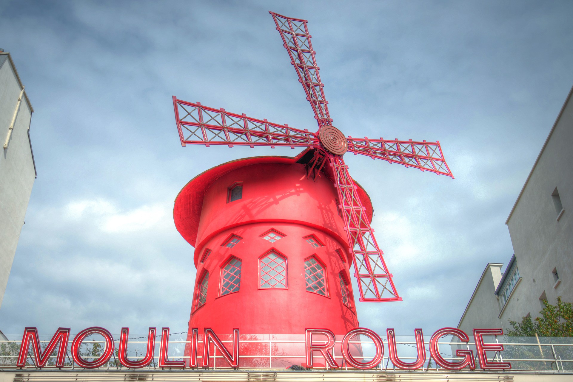 Moulin Rouge Tips