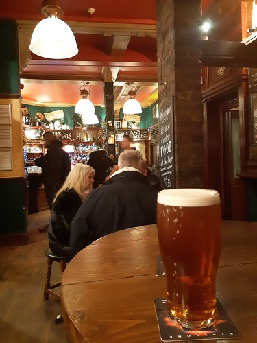 Lass O'Gowrie, Manchester