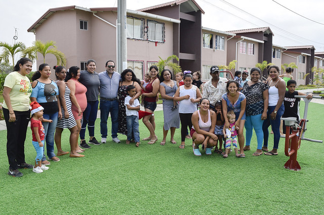 Misión Navidad llega a la urbanización Pichota-Rocafuerte (Manabí)