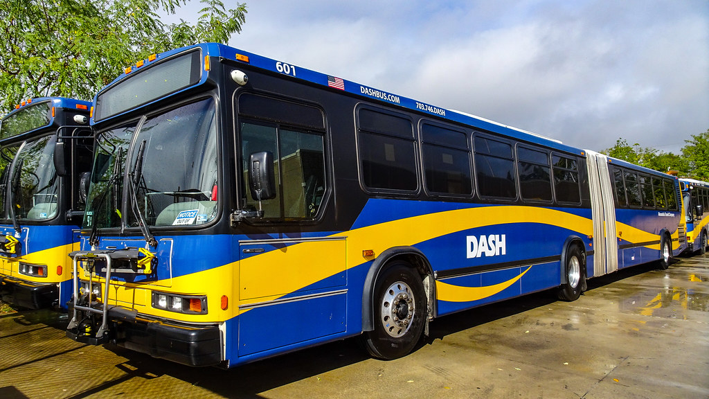 DASH Alexandria Transit Company 2002 Neoplan AN460 #601 | Flickr