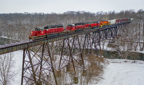 indiana ohio iory io lsl lima south local train trains railroad railway quincy trestle miami river valley bridge snow winter freight sd402 emd