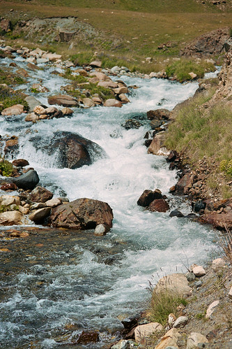 verticalshot mountains mountainriver stream nature negativelabpro dslrscan ef28105f3545iiusm eos300 filmshot fujifilm asia kyrgyzstan tianshan