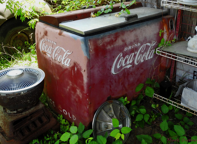 Drink Coca Cola @ Old car city