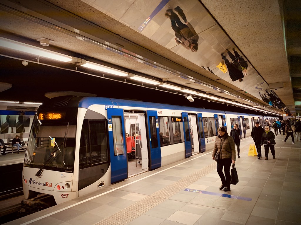 Rotterdam Daily Photo: Beurs Metro Station