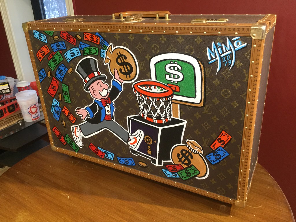 Sneakers & Chill on X: New Custom on Louis Vuitton Travel Bag ! #custom  #travelbag #louisvuitton #monopoly #picsou  / X