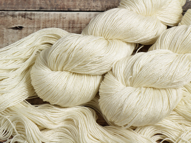 Brilliance 4 Ply – British Bluefaced Leicester wool and silk yarn 100g – natural/undyed