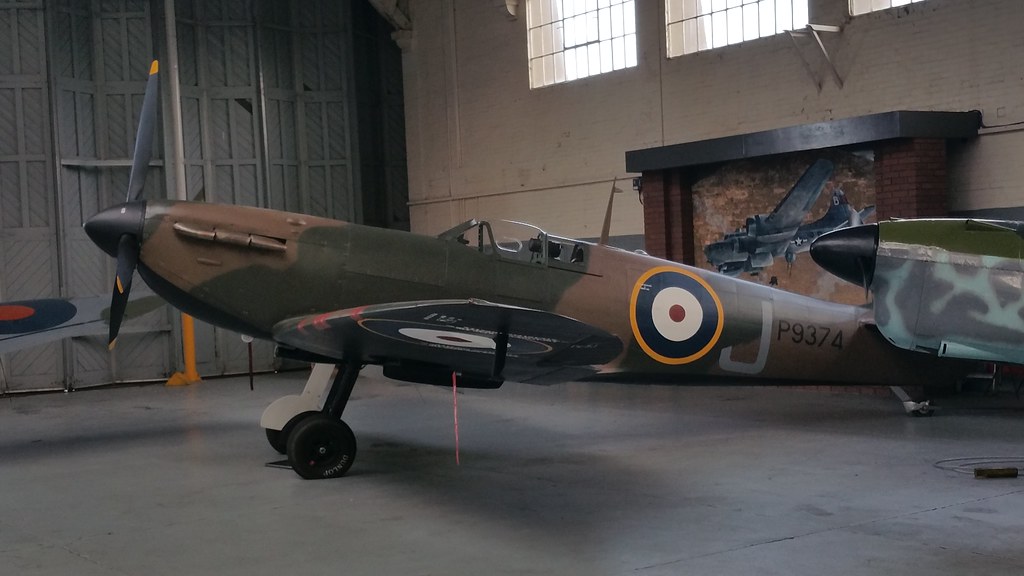 📌 Supermarine Spitfire MK.IA Fighter Aircraft (P9374) IWM Duxford.