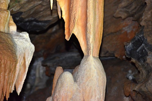 royalcave buchan victoria australia loxpixroyalcave caves stalagtite stalagmite rockformations loxpix l0xpix loxwerx landscape water underground