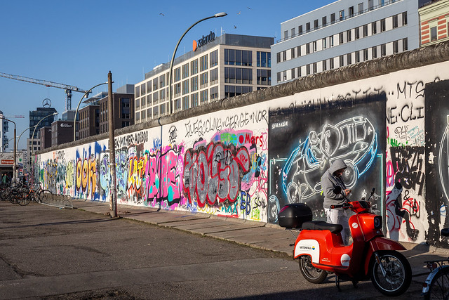 Berliner Mauer - Rückseite der East Side Gallery, Mühlenstraße