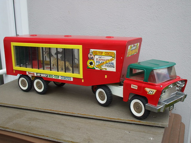 Large Vintage 1960's Tri-Ang Hi-Way Big Top Circus Yellow & Red Tinplate / Pressed Steel Articulated Lorry