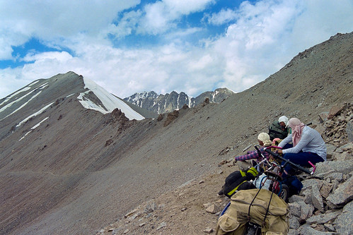 filmshot fujifilm mountains kyrgyzstan tianshan asia dslrscan negativelabpro ef28105f3545iiusm eos300