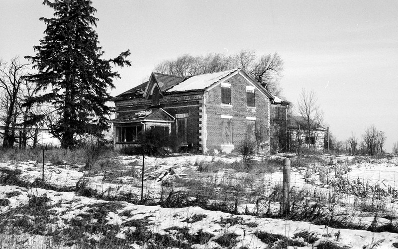 Abandoned Farm on Highway 10