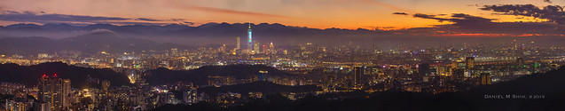 panoramic view of Taipei cityscape 黃昏台北