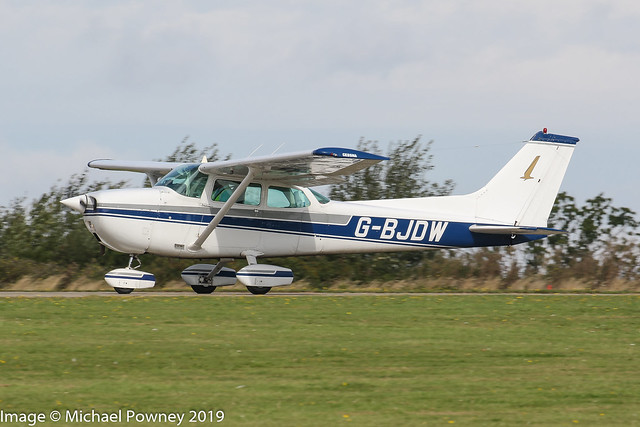 G-BJDW - 1976 Reims built Cessna F172M Skyhawk, arriving on Runway 21R at Sywell during the 2019 LAA Rally