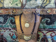 handmade jewellery from Volterra