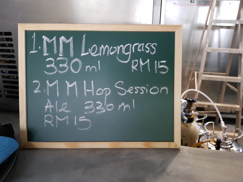 檸檬草酒酿啤酒(本地酿) MM Lemongrass 330ml rm$15 @ Farmer's Bar SS15 Subang Parade