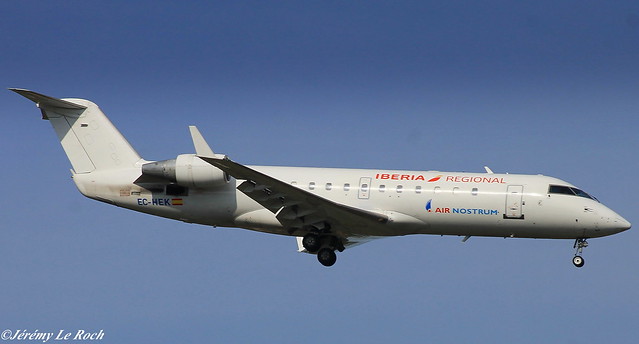 BOMBARDIER CRJ-200ER(CL-600-2B19) AIR NOSTRUM EC-HEK MSN7320 A L'AEROPORT TOULOUSE-BLAGNAC