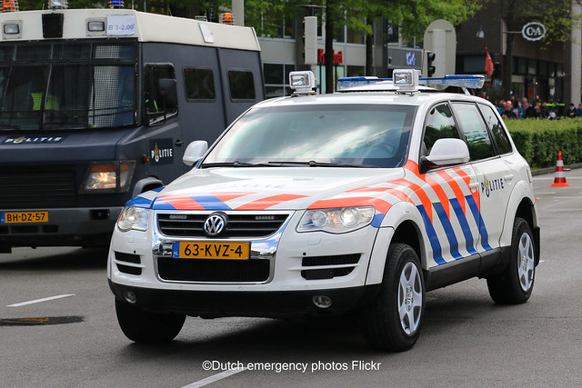 Dutch police Volkswagen Touareg